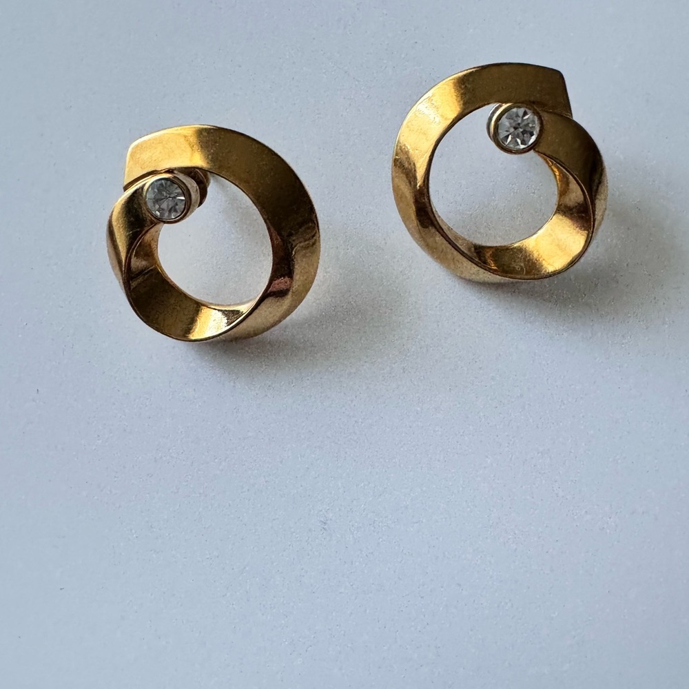 Swarovski vintage stud earrings